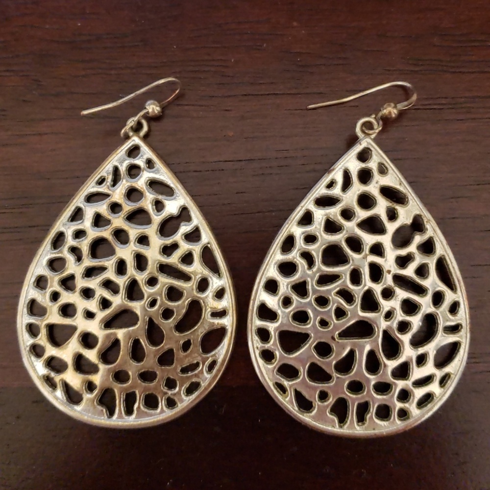 Earings